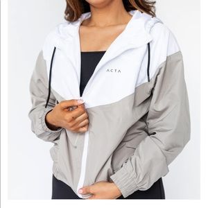 Acta windbreaker zip up!